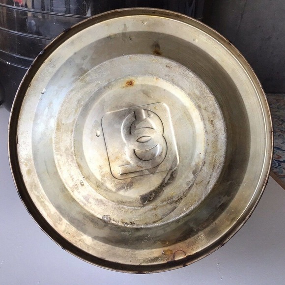 BC Stainless Steel Whistler Kettle 2.5Q Pre-Owned - Picture 3 of 9